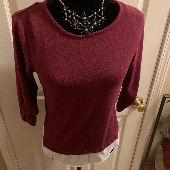 Tops - Like New❤️ Dress Blouse